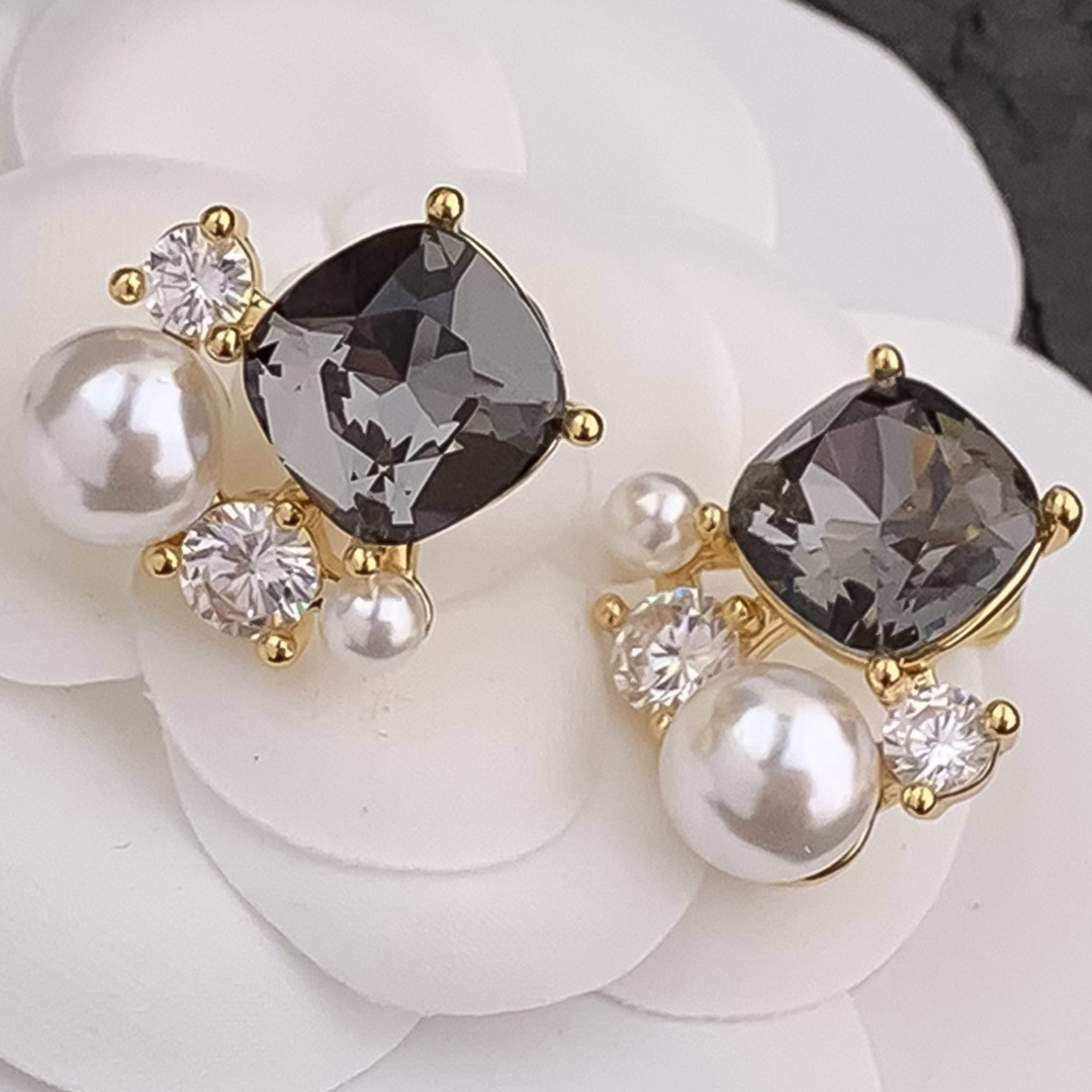 Designer Earrings Women 18K Gold Plated Earring Diamond Pearl Earrings Luxury Jewlery Designer for Women Sparkling Premium Free Shipping Buy One Get O