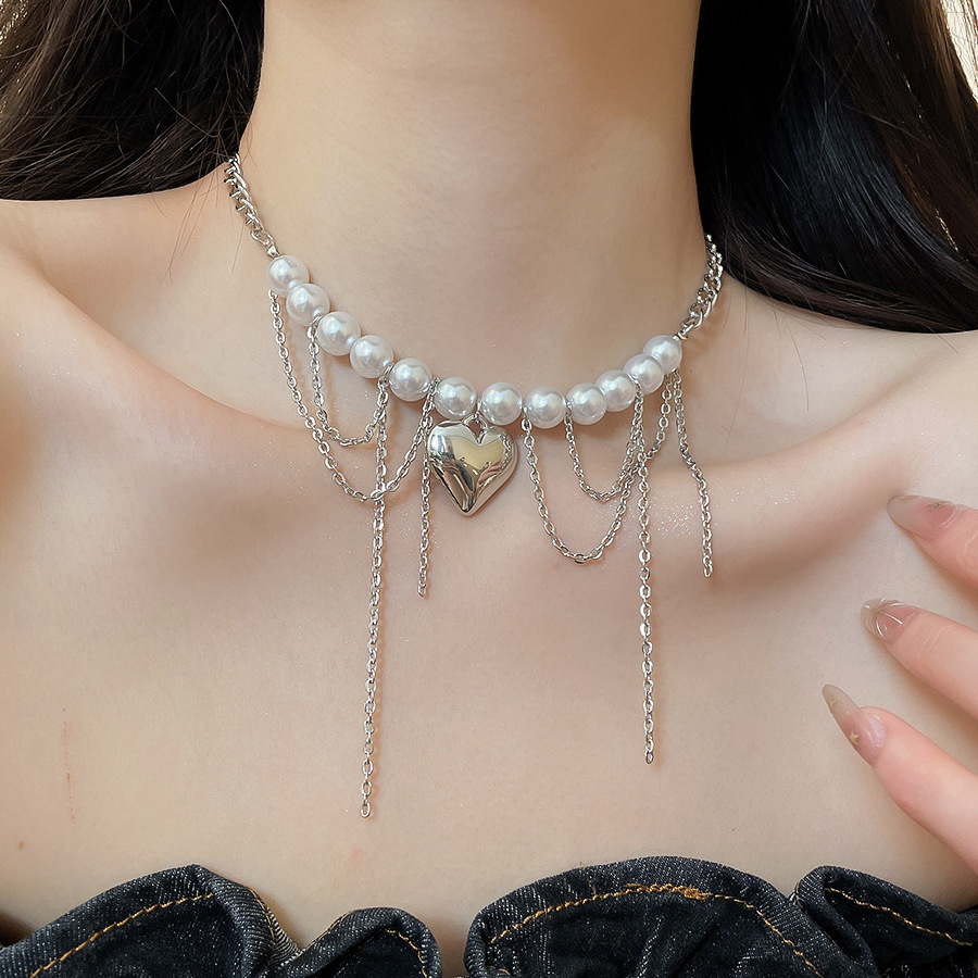 European American cross-border heart-shaped bead pearl necklace, ins sweet cool style, personalized collarbone chain, exaggerated and high-end women