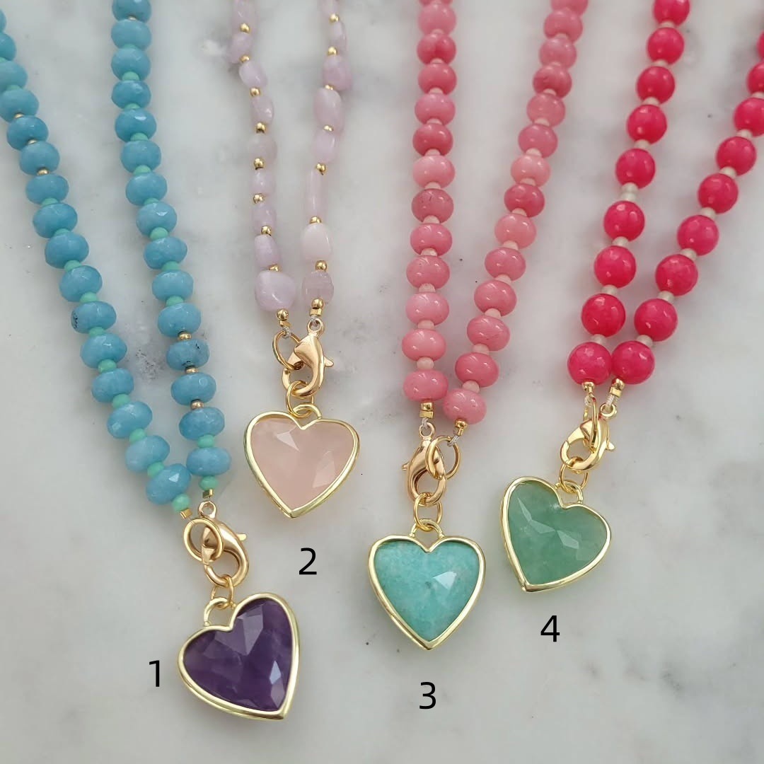 Fashionable dopamine colorful heart beaded necklace versatile accessory for sweet girls 250806