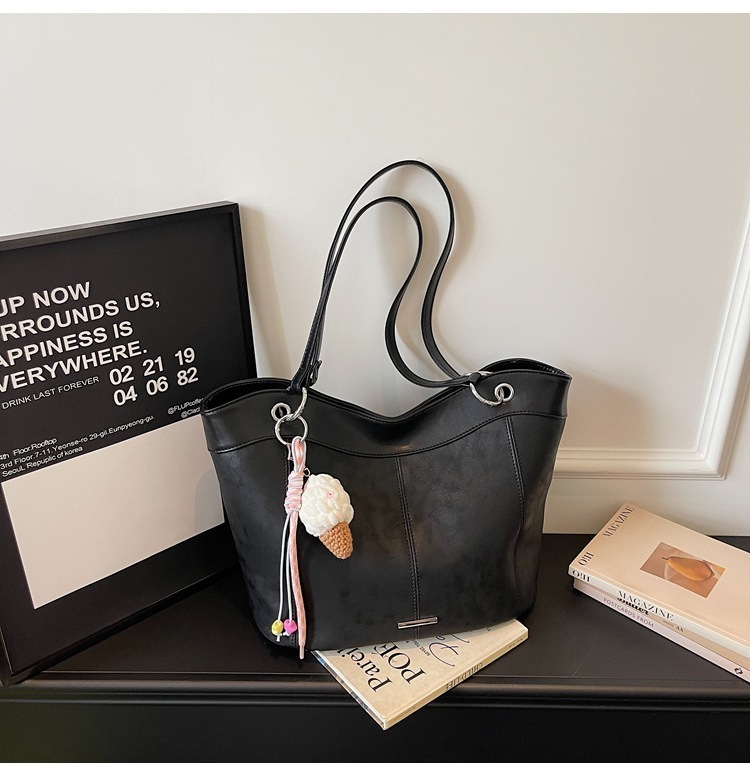 Silver Shoulder Bag Large Capacity Womens Bag High Quality Pu Leather Underarm Handbag Female Big Tote Bags Portable Briefcase 240815