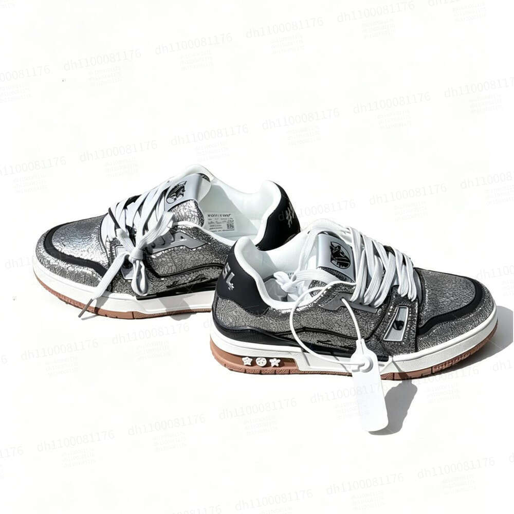 VUTITDN Crackled Metallic Silver Low-Top Sneakers with Gum Soles, Bold Urban Streetwear Shoes for Men & Women dh_fusion_04 - view 5
