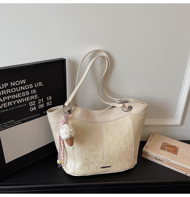 Silver Shoulder Bag Large Capacity Womens Bag High Quality Pu Leather Underarm Handbag Female Big Tote Bags Portable Briefcase 240815