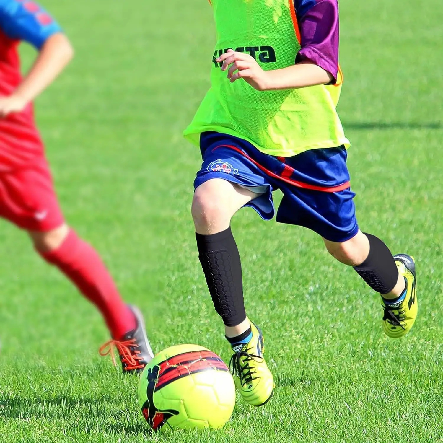 XS-2XL1 Pair Kids Teen Soccer Shin Pads Anti-collision Compression Football Leg Calf Sleeves Socks Gym Basketball Leg Warmers 260508