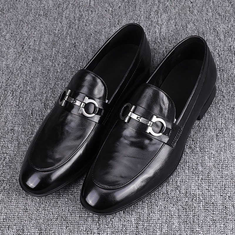 new Free shipping luxury Dress Shoes 2026 Fashionable new leather shoes comfortable to step on loafers casual shoes