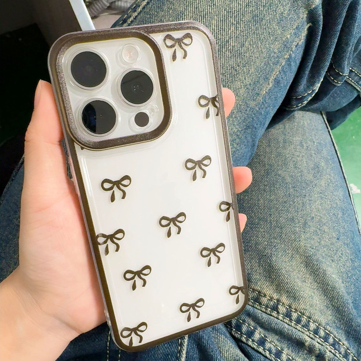 Phone Case Trendy Silicone Travel Friendly Daily Use for Iphone 17 Pro Max Impact Resistant Gradient Glossy Reusable Eco Friendly Skin Friendly