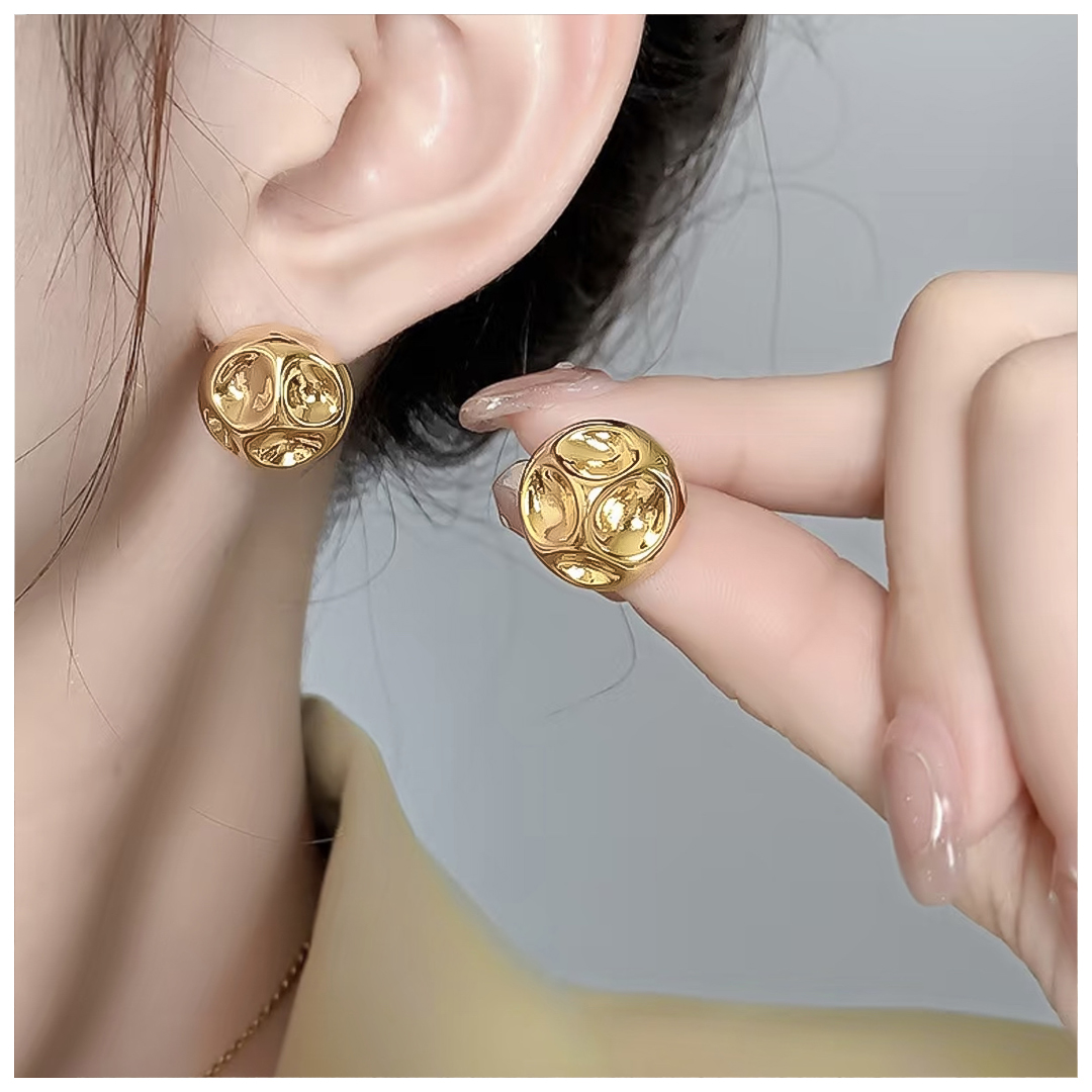 Designer Earrings Women 18K Gold Plated Earring Irregular Round Concave Stud Earrings Luxury Jewlery Designer for Women Elegant Free Shipping Buy One 