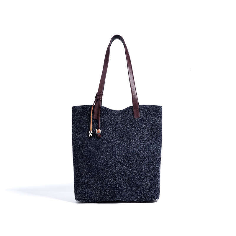 Matte Cowhide Minimalist Underarm Shoulder Bag 2024 New Commuter Genuine Leather Luxury Texture Large Capacity Tote Bag For Women