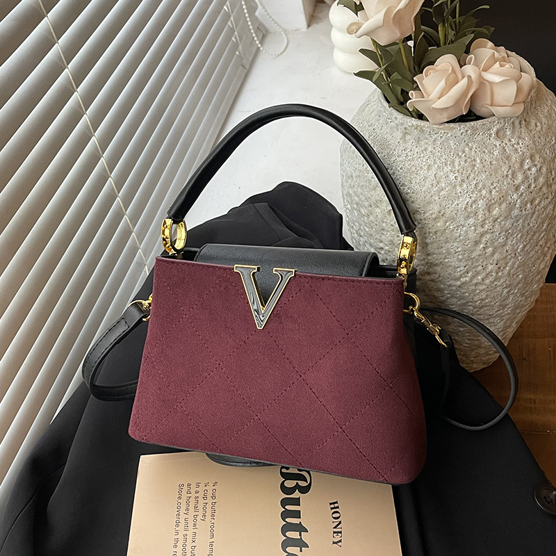 designer luxury Cross border fashion deer skin velvet handbag for women in autumn and winter 2026 new luxury handbag retro single shoulder diagonal cr - view 5
