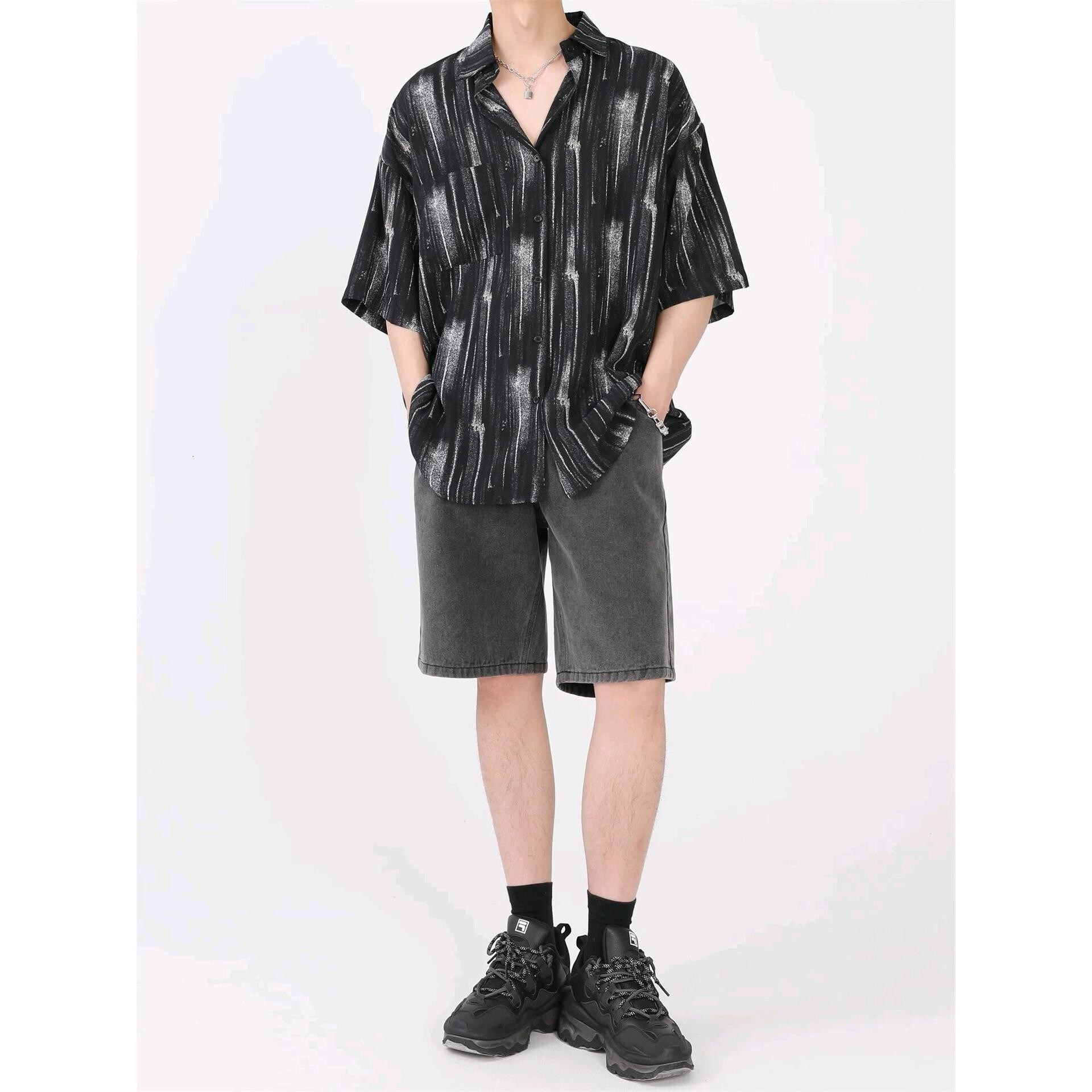 Bestseller Yohji Yamamoto Style Niche Design Striped For Men, Casual Beach Style, Lightweight Short-Sleeved Oversized Shirt T-Shirt Ddmysat