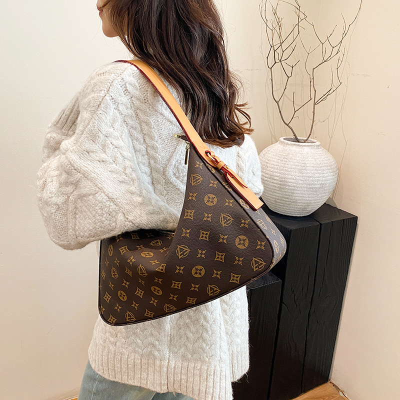 designer luxury New Fashionable Large Capacity Women's Retro Printed Commuter Premium Tote Shoulder Bag - view 3