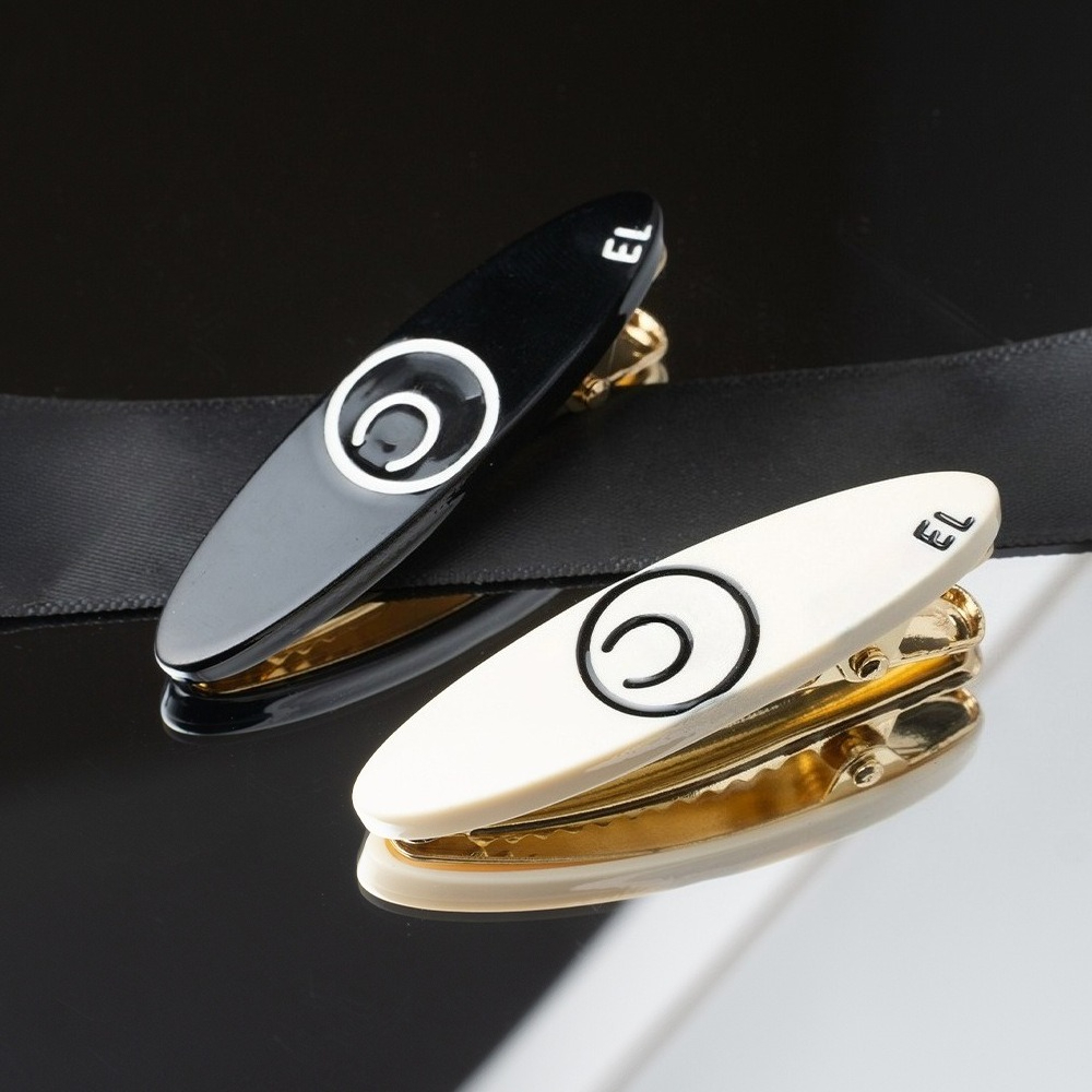 Designer Hair Clips Luxury Barrettes for Women Minimalist Acrylic Claw Clip Classic Design Stylish Hair Clips Premium Vintage Hair Accessories