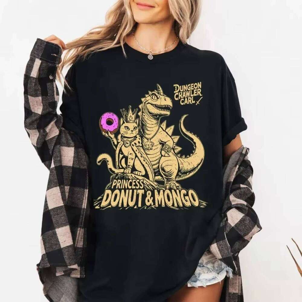 Popular Fantasy Comedy Dungeon Crawler Carl Donut Funny Graphic Print T-shirt Men Women Oversized Casual Cotton Summer New Tees