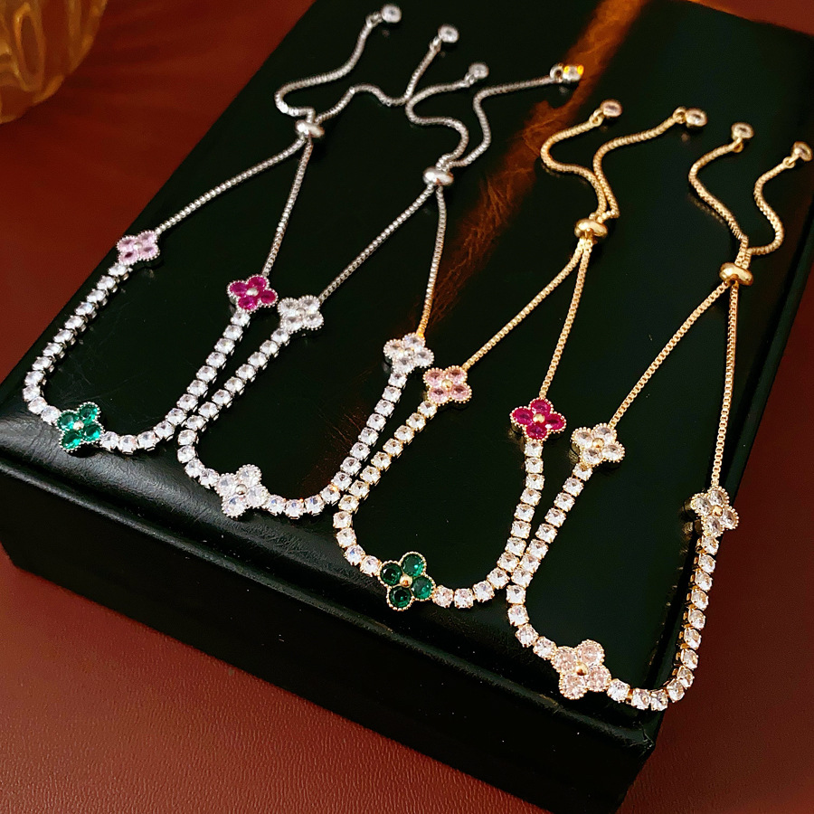 Super shiny zircon flower bracelet, exquisite fashionable style, versatile and elegant, high-end jewelry for women - view 3