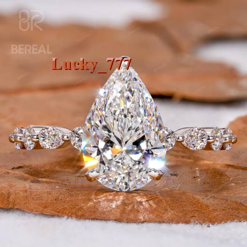 Custom Lab Grown Diamond Pvae Ring Women IGI Certified Pear Vvs Lab Created Diamond Solitaire Engagement Ring Jewelry