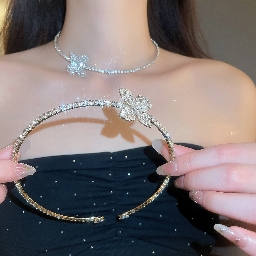 Diamond-studded floral choker, exquisite necklace with a luxurious and sophisticated feel, light luxury high-end jewelry - view 3