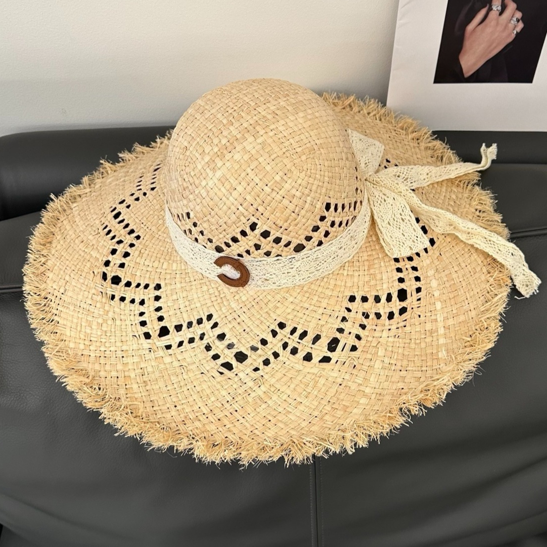 Designer Bucket Hat Women's Natural Raffia Straw Sun Hat Wide Brim Hollow Out Beach Hat with Lace Bow Fringe UV Protection Summer Vacation Cap