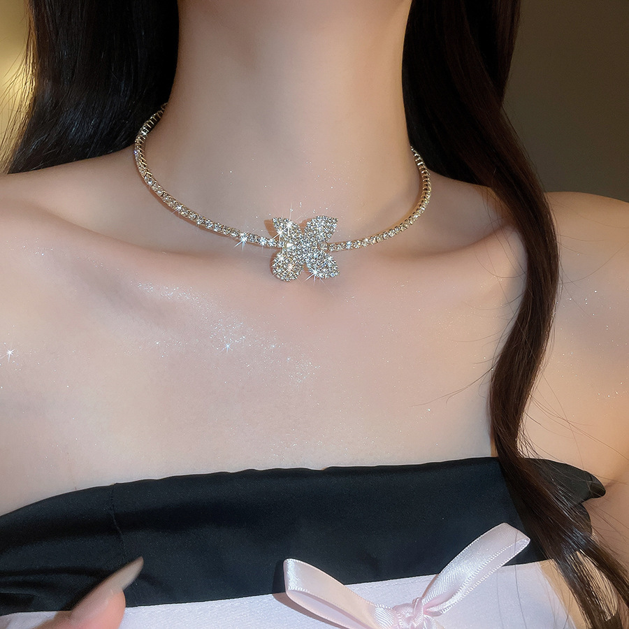 Diamond-studded floral choker, exquisite necklace with a luxurious and sophisticated feel, light luxury high-end jewelry - view 4
