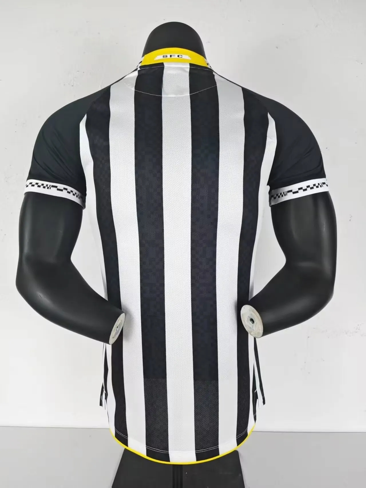 1912 2011 2012 2013 2024 2025 2026 2027 Santos retro soccer jersey FC NEYMAR JR BARREAL RONY GABRIEL B 26 27 vintage classic football men kids shirts 