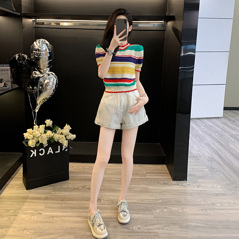 Casual womens fashion two-piece set for summer slimming high-waisted age-reducing loose-fitting striped short-sleeved elegant for petite figures 25082