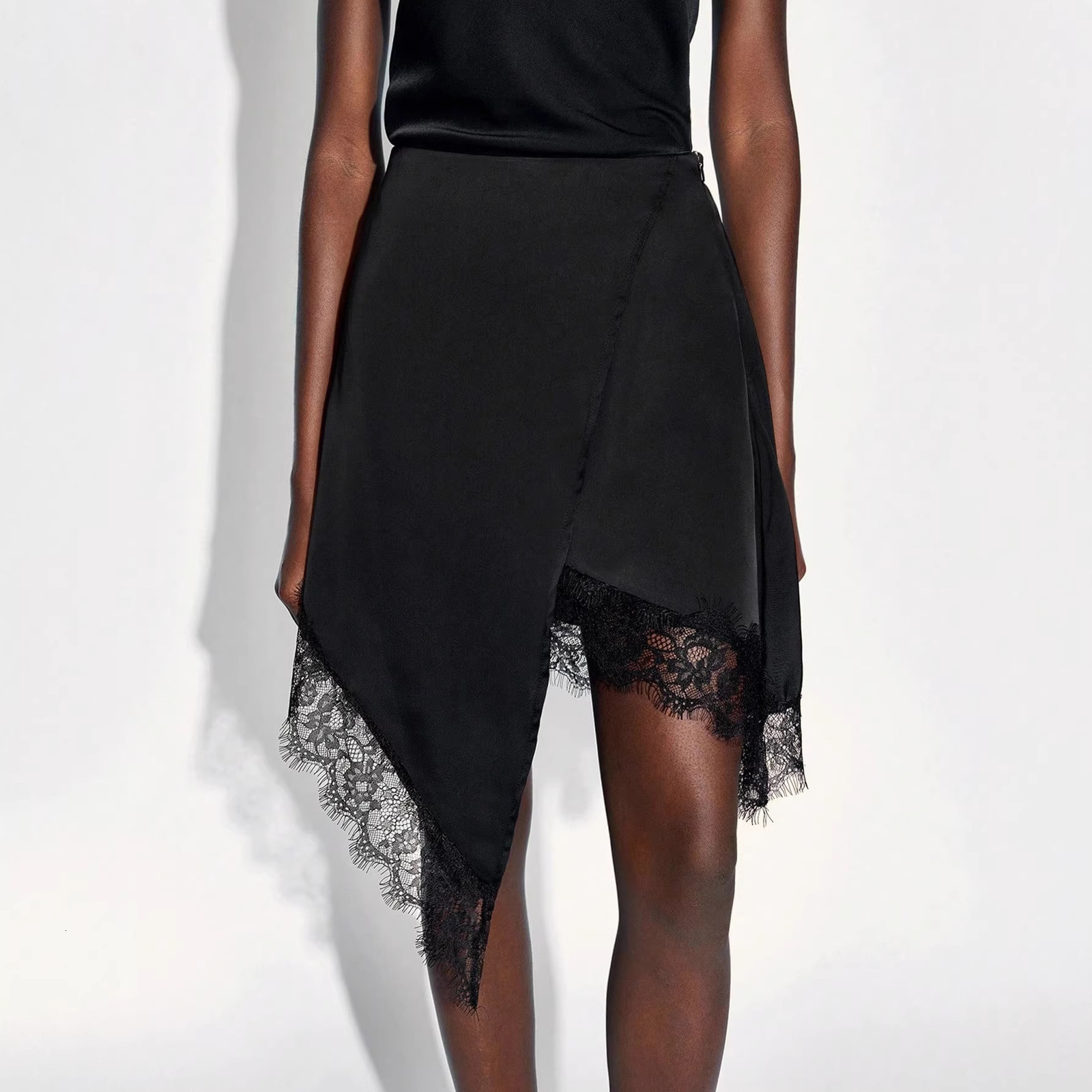 2026 Lace Patchwork Snowflake Silk Slim Fit Aline Irregular Skirt 260421
