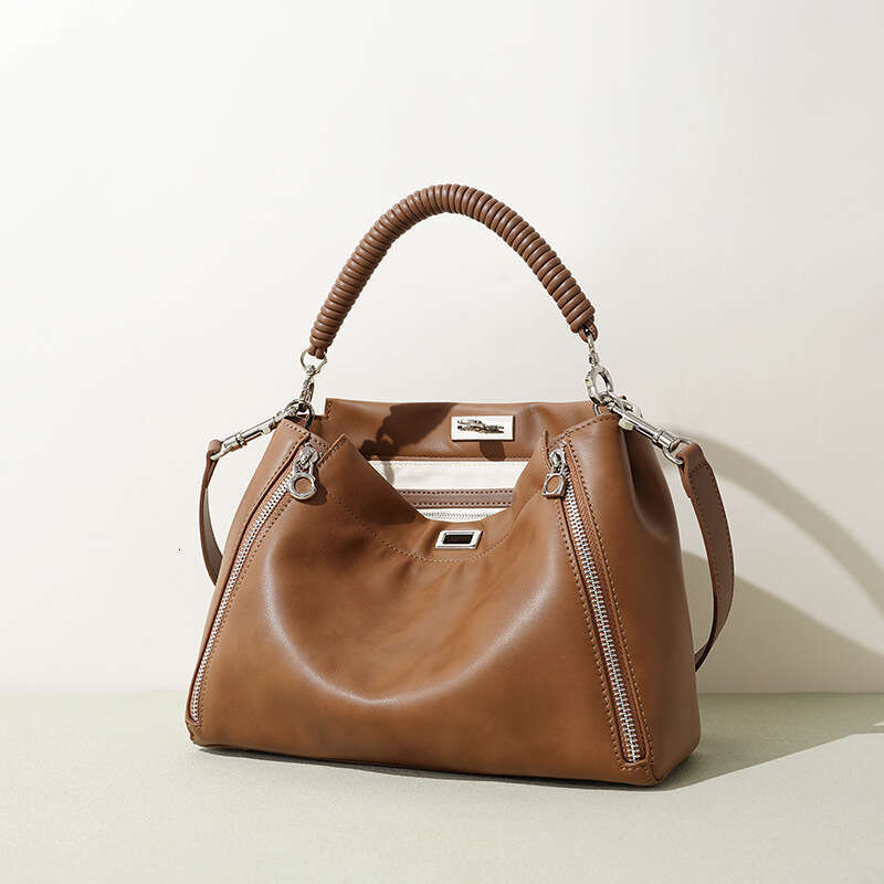 Niche High End First Layer Cowhide Crossbody Bag Large Capacity Genuine Leather Shoulder Handbag Casual Commuter Versatile Ladies Bag SENYY