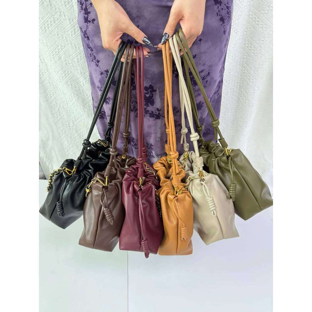 Luxury Leather Ruched Cloud Women Drawstring Design Soft Shoulder Bag With Gold Chain Strap Casual Commute Crossbody Handbag