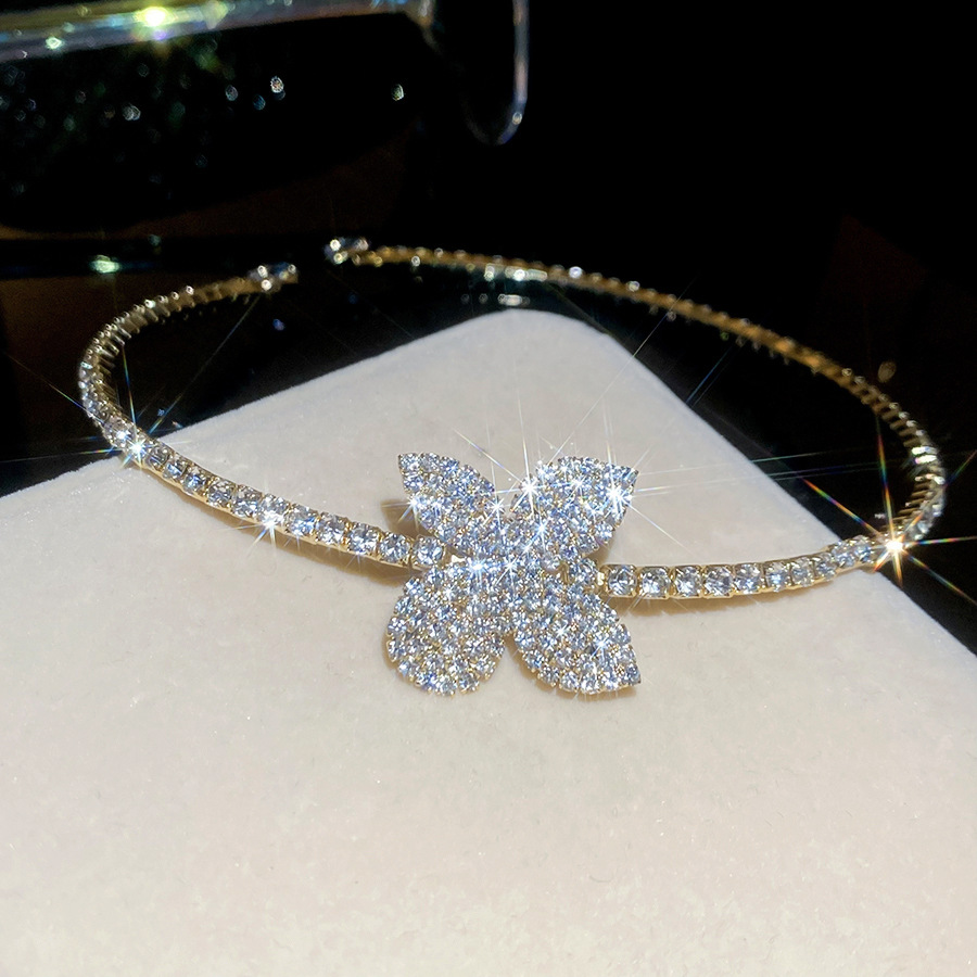 Diamond-studded floral choker, exquisite necklace with a luxurious and sophisticated feel, light luxury high-end jewelry - view 5