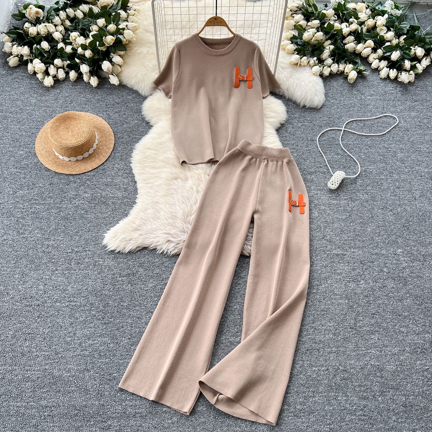 Designer Spring Summer New Short Sleeve Knitted Women Pullover Round Neck Top + Loose Wide Leg Pants Two Piece Set Trendy