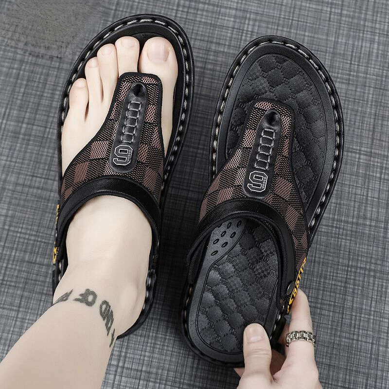 Popular 2026 New Men's Two Wear Sandals Plaid Breathable Non Slip Thick Sole Casual Beach Slippers for Outdoor Walking dh424087