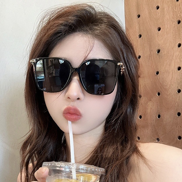 Women's Sunglasses UV400 Protection Anti Glare Outdoor Sunglasses Outdoor Activity Driving Use Beach Use Womens Trendy Luxury Inspired Black Squa