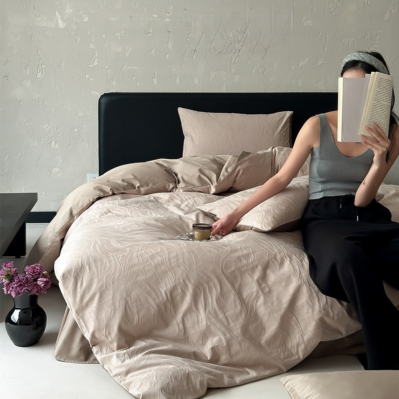 100-thread-count luxury jacquard four-piece set: 100% cotton, Class A duvet cover, brushed fabric for autumn and winter 2