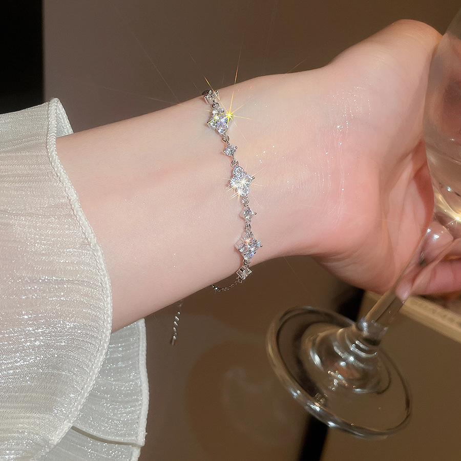 Zircon pearl beaded flower bracelet, vintage fashion, exquisite elegant, luxurious and high-end jewelry for women - view 4