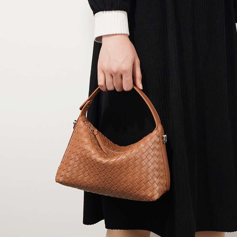 New Niche Cowhide Quilted Single Shoulder Crossbody Bag High End Genuine Leather Woven Handbag Luxury Designer Fashion Daily Casual Ladies Shoulder Ba