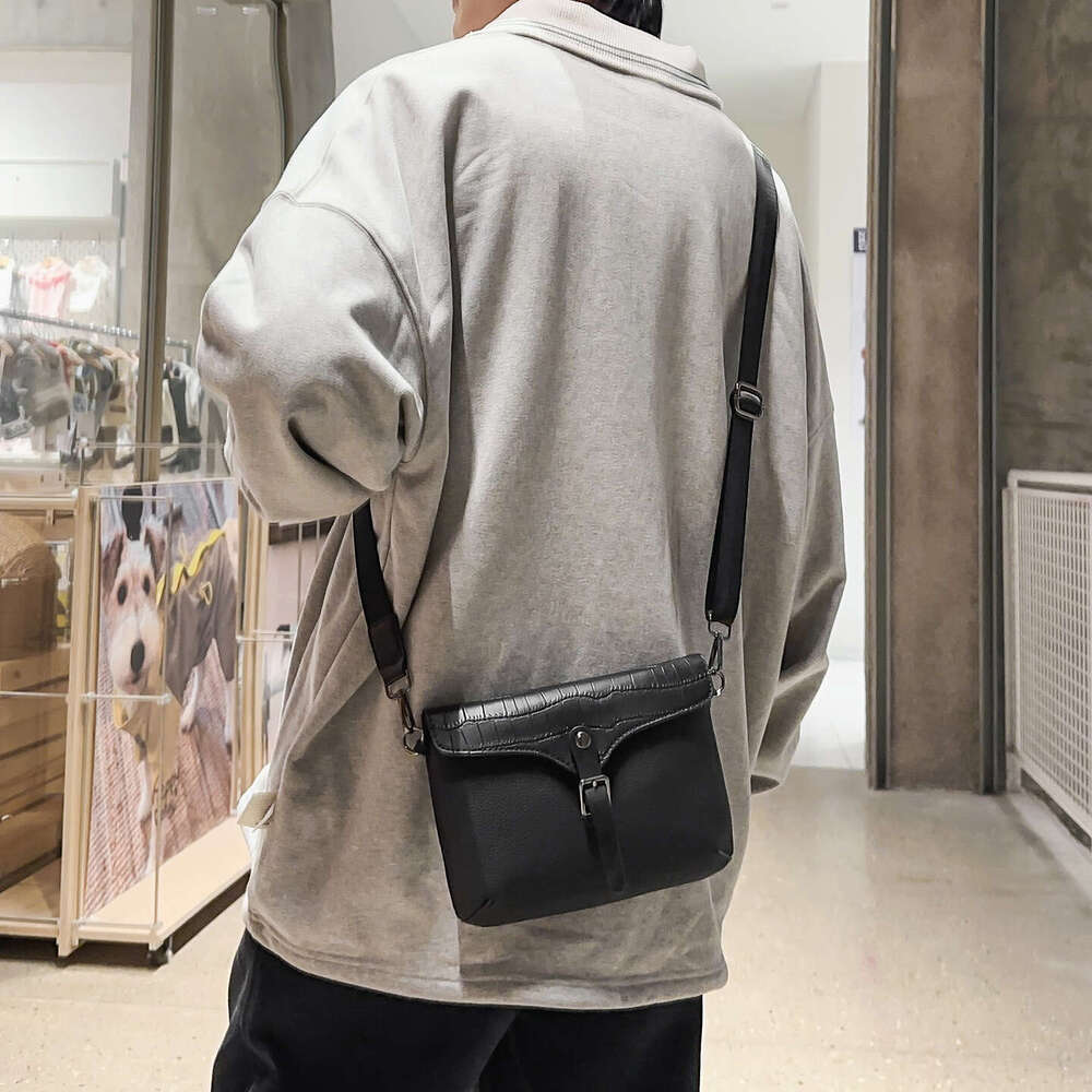 Unique Original MenS Commuter Shoulder Crossbody Bag Portable Small Phone Messenger Bag With Vintage Lychee High Quality Luxury Bag Shoulder bag and c