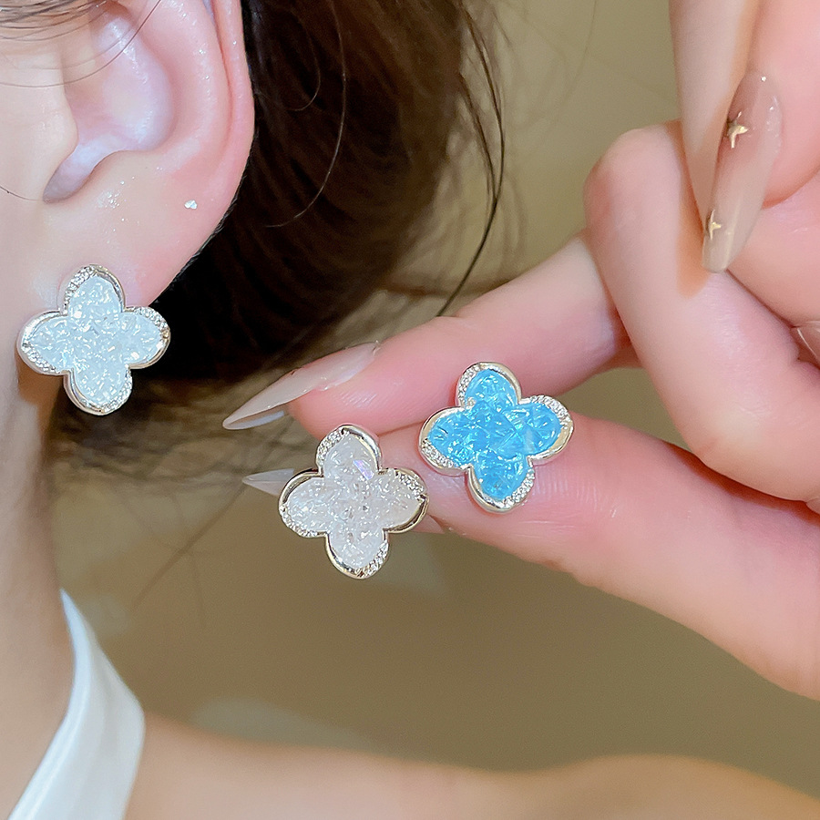 Silver Needle Clover Flower for Women 2026 New Popular Light Luxury High-End Earrings with Unique Design - view 3