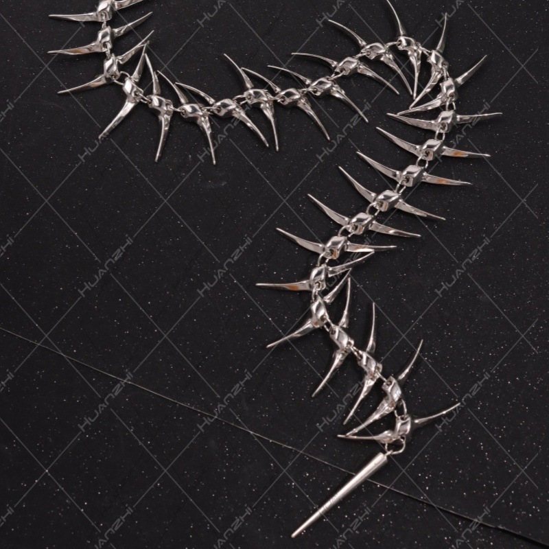 Edgy Niche Hip-Hop Thorn Skeleton Alloy Womens Necklace Perfect for Holiday Parties Everyday Wear Street Style Outfits 260106 - view 5