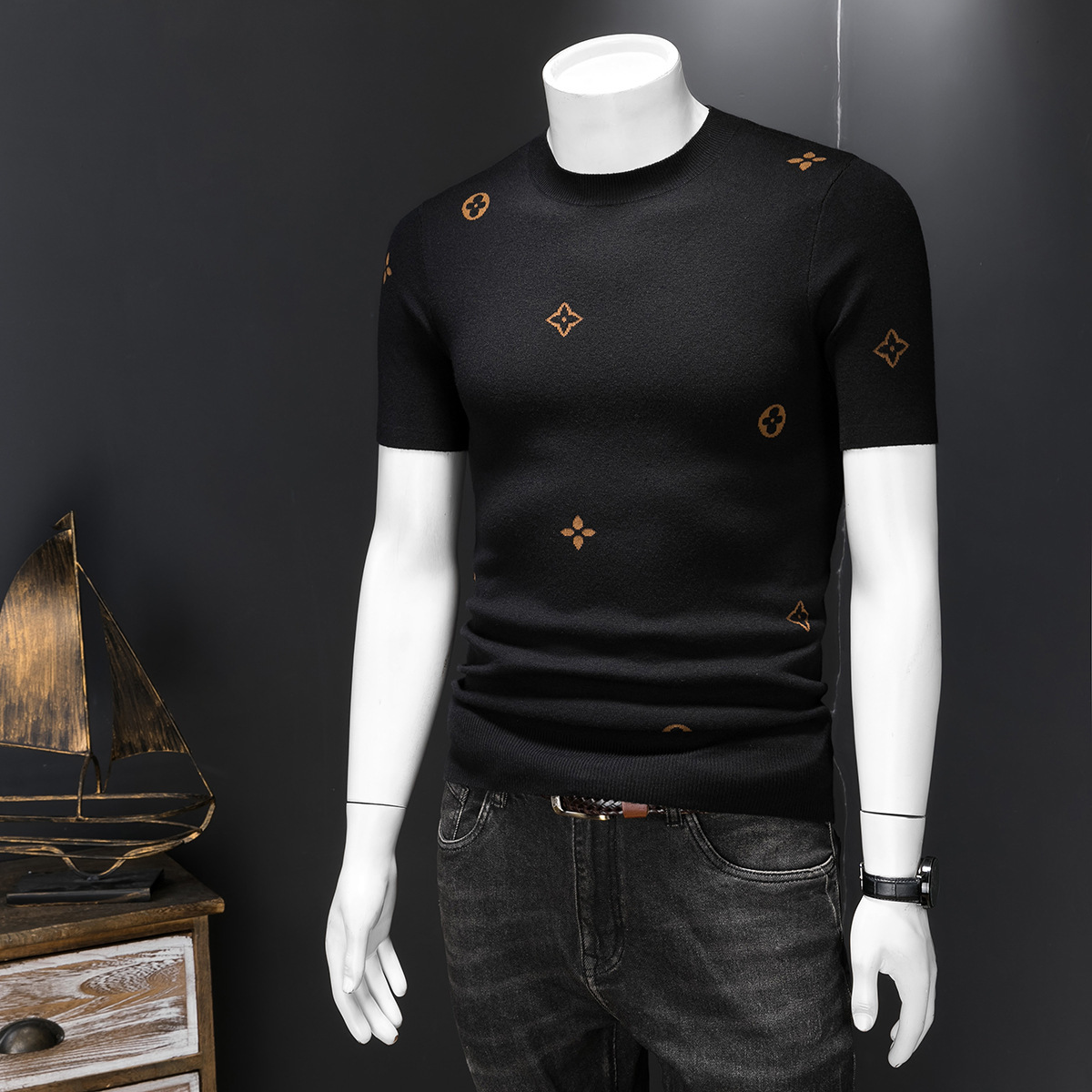 European brand men's short-sleeve wool knit shirt, fashionable round-neck half-sleeve t-shirt, 2026 autumn and winter new fashion