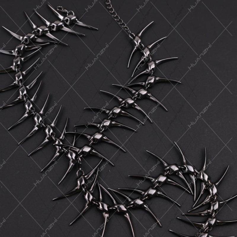 Edgy Niche Hip-Hop Thorn Skeleton Alloy Womens Necklace Perfect for Holiday Parties Everyday Wear Street Style Outfits 260106 - view 7