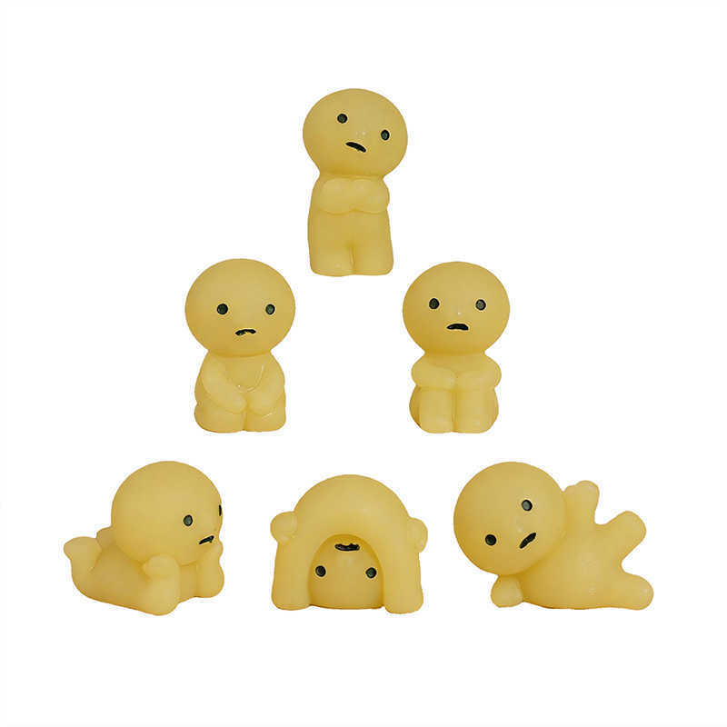 Corner King SMISKI series 1 popular night-light figurine toy, cute little person car-mounted decorative item. C260512