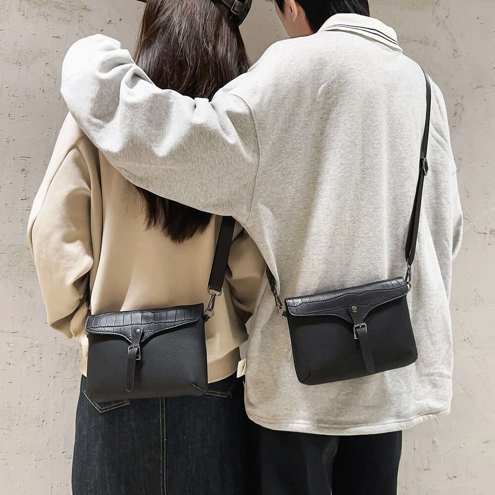 Unique Original MenS Commuter Shoulder Crossbody Bag Portable Small Phone Messenger Bag With Vintage Lychee High Quality Luxury Bag Shoulder bag and c