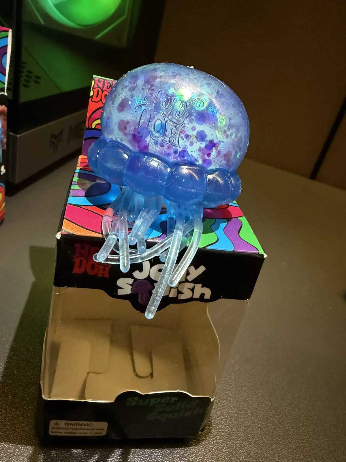 Needoh Fuzz Ball Jellyfish Squishy Blind Box Series Various Colors Cute Jellyfish Modeling Stress Relief Relax Fun Toy Gift H260512