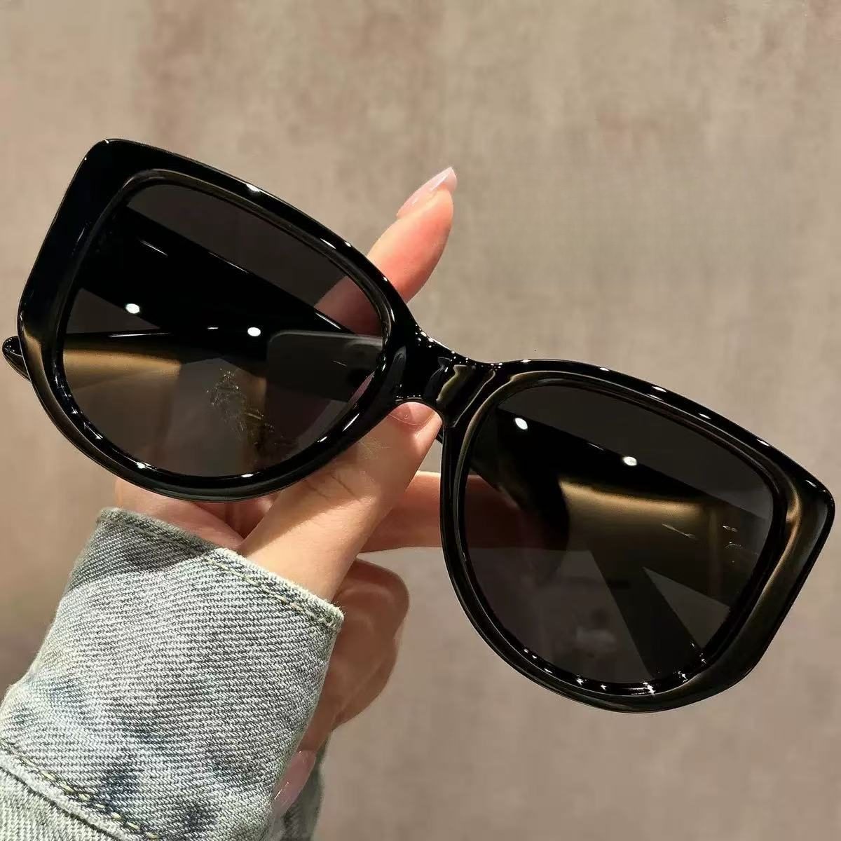 Designer Sunglasses Luxury Large Frame High End Cat Eye Sunglasses Women's Retro Personalized Fashion Sunglasses UV Neutral Casual Sunglasses Men