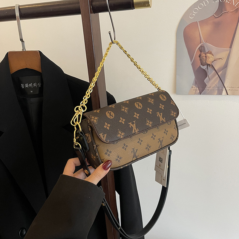 designer luxury Premium Small for Women 2026 New Fashionable Crossbody Handbag Exquisite Shoulder Bag