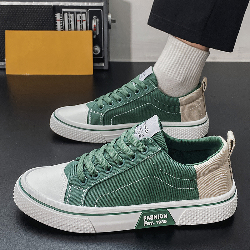 Shoes men's spring/summer 2026 new anti slip sports board shoes men's breathable youth casual versatile men's shoes