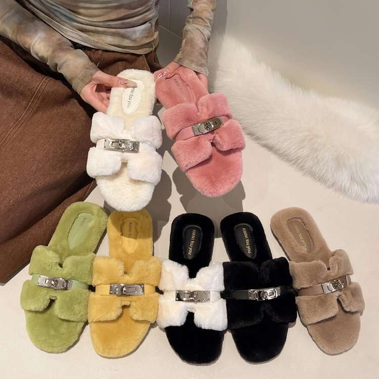 Light Luxury Versatile Flat Black High-End Fuzzy Women, Suitable For Early Autumn, New Fashionable One-Word Cotton Slippers