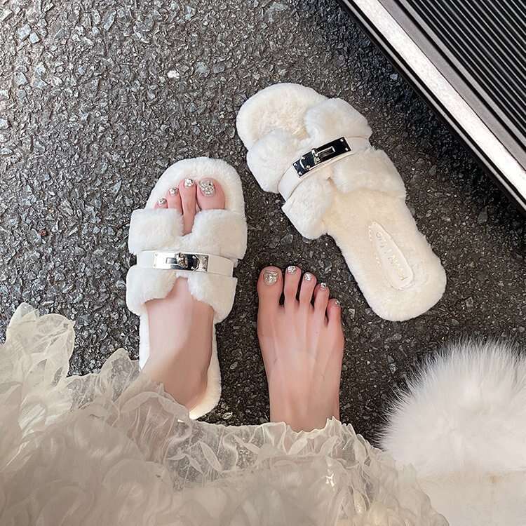 Light Luxury Versatile Flat Black High-End Fuzzy Women, Suitable For Early Autumn, New Fashionable One-Word Cotton Slippers