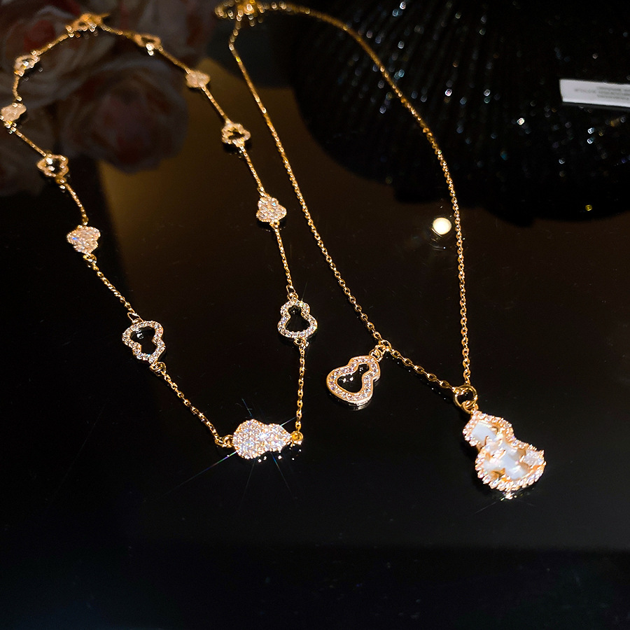 18K real gold plated zircon gourd pendant necklace, vintage exquisite fashion clavicle chain, light luxury high-end neck chain - view 9