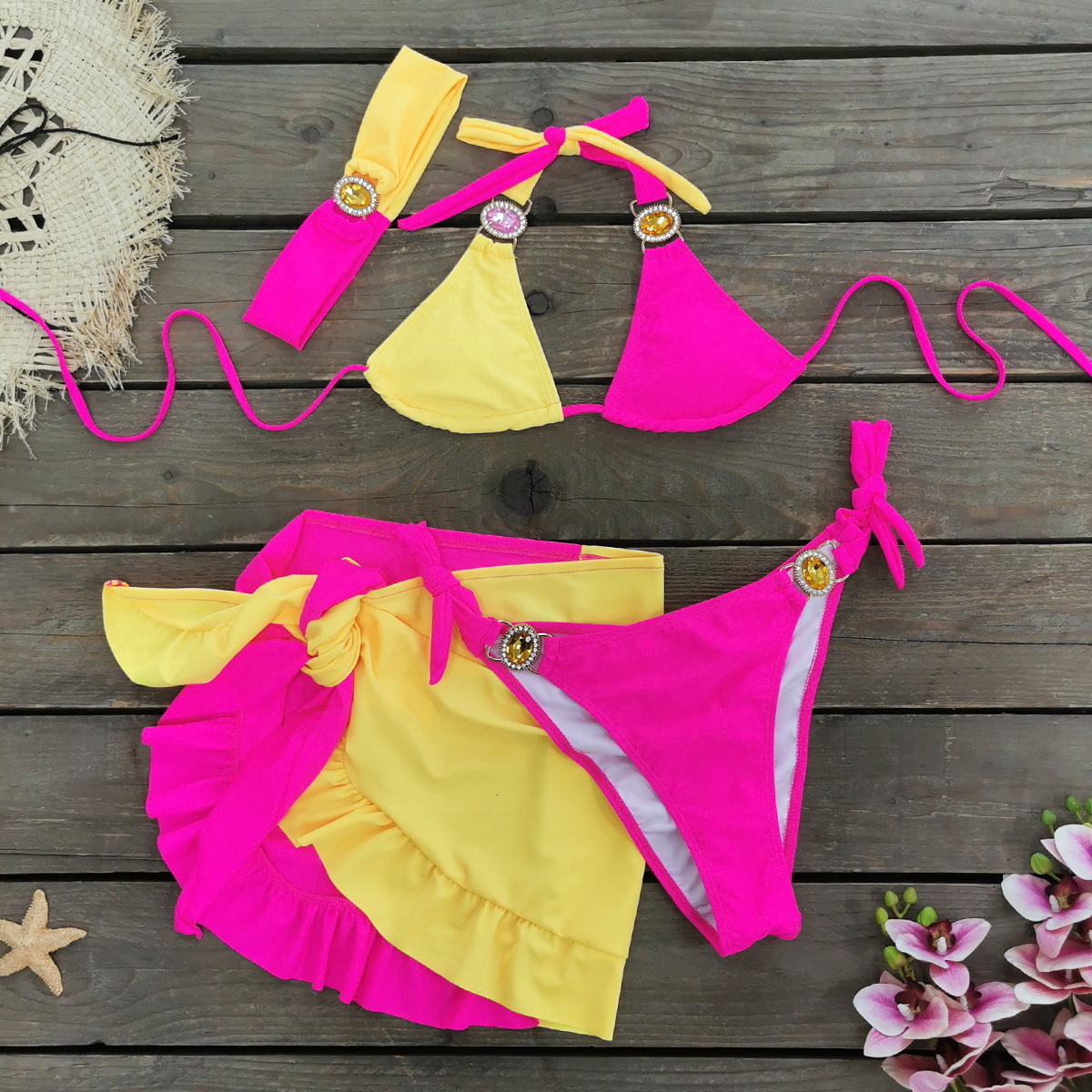Womens Patchwork Rhinestone Bikini Set Casual Halter Tie Back Swim Bra Swim PantyLadies Summer Swimwear for Beach Holiday 250907