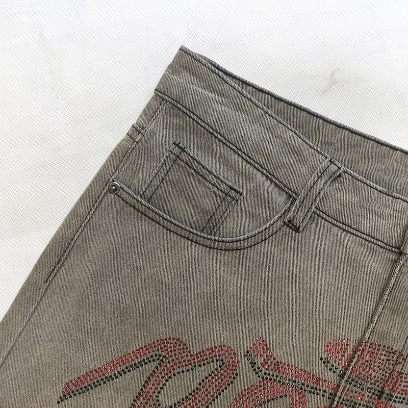 2026 new lightweight casual Luxury designer jeans slim fit printed retro straight leg fashion outdoor sports versatile long style pants Hip hop leggin