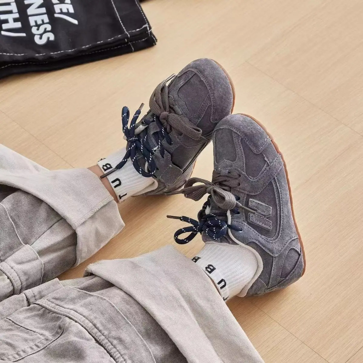 Autumn Childrens Boys Girls Microfiber Leather Thin Bottom Running Shoes Kid Toddler Twotone Shoelaces Nonslip Training 260507 - view 7